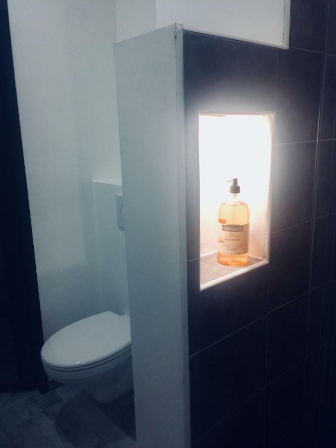 Studio 4 Personnes Avec Piscine, Tennis Apartment Hyères Екстериор снимка