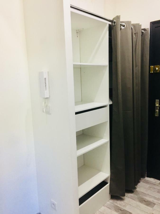 Studio 4 Personnes Avec Piscine, Tennis Apartment Hyères Екстериор снимка