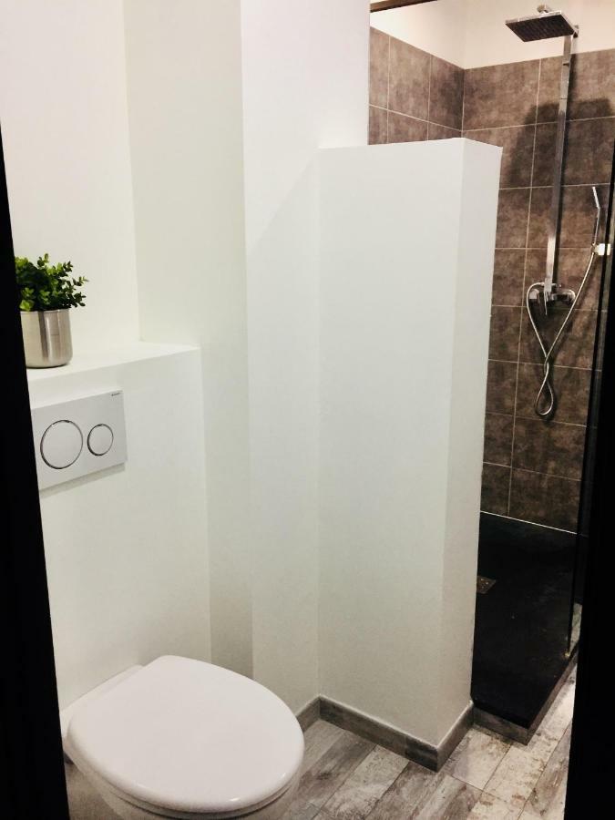 Studio 4 Personnes Avec Piscine, Tennis Apartment Hyères Екстериор снимка